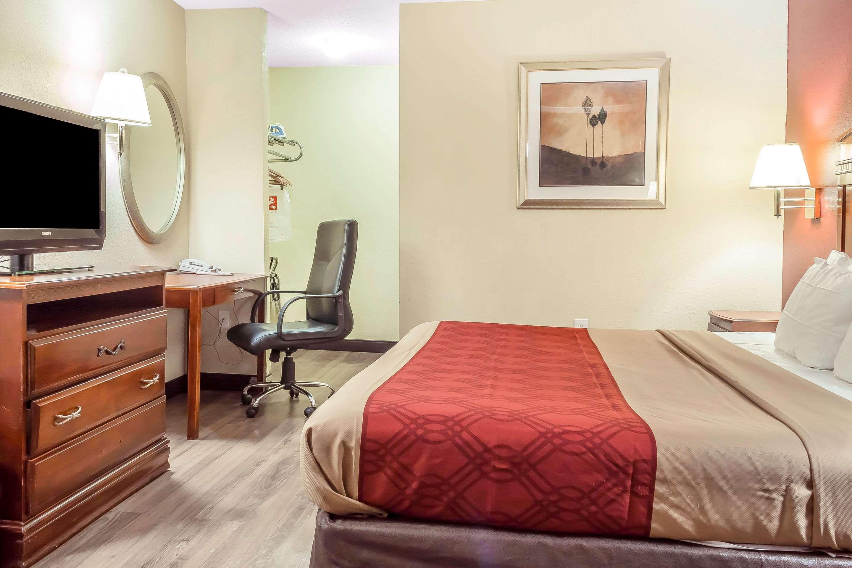 Red Carpet Inn Philadelphia Airport Lester Bagian luar foto