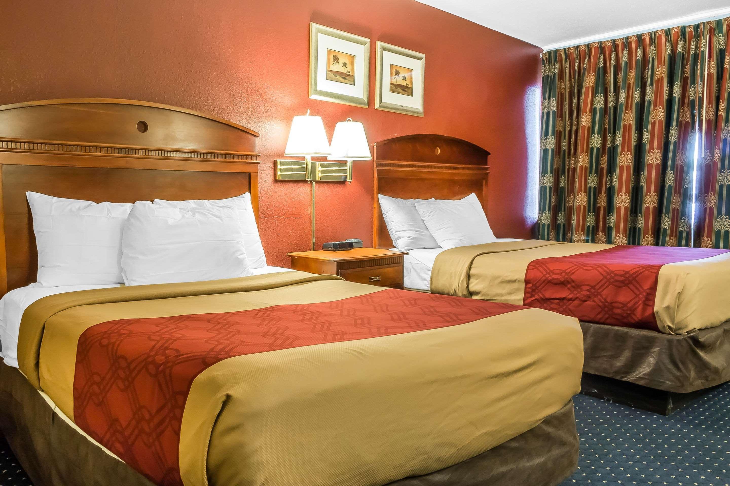 Red Carpet Inn Philadelphia Airport Lester Bagian luar foto